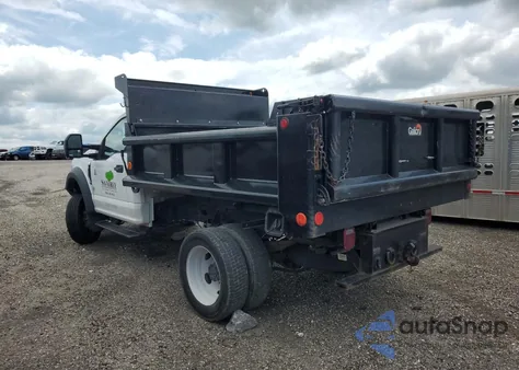 2021 Ford F550 Super Duty z USA, uszkodzony, nr VIN 1FDUF5HN1MDA05408